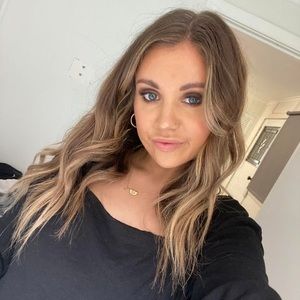 Meet your Posher, Chloe-rose